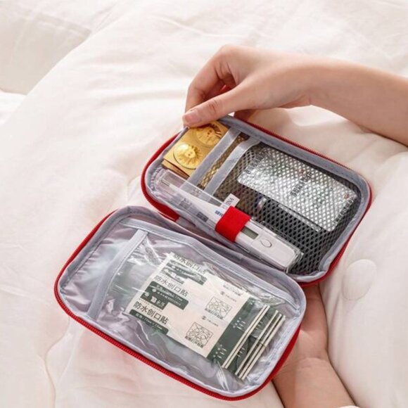 Portable Red Mini First Aid Kit Travel Medicine Organizer Pouch Case - Picture 2 of 3